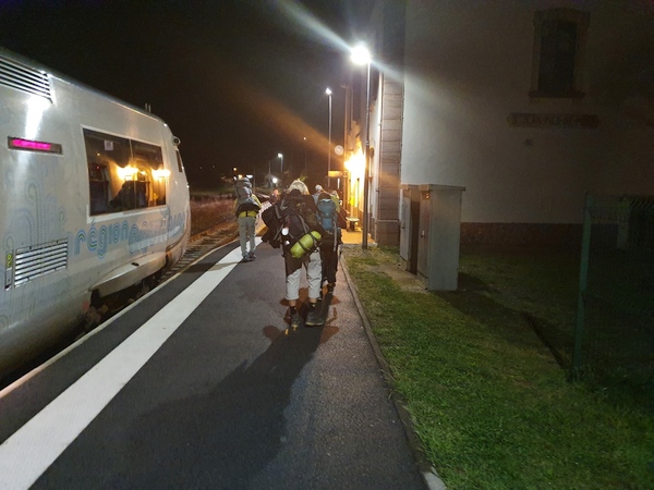 Arrival at de train station at St. Jean Pied de Port at 10PM after a really long day of travel. Started at 4AM.