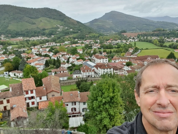 Claus at the castle at St. Jean Pied de Port