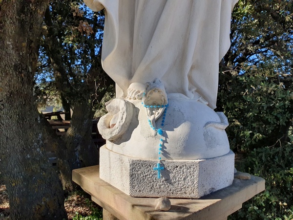 Saint Mary steps on the snake