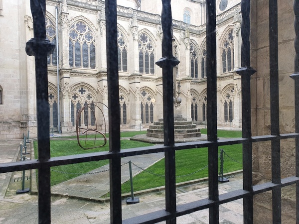 One yard with Burgos Cathedral