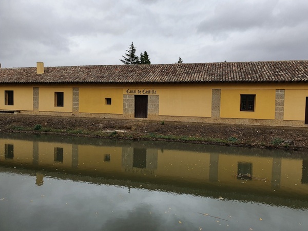 Canal house close to Fromista
