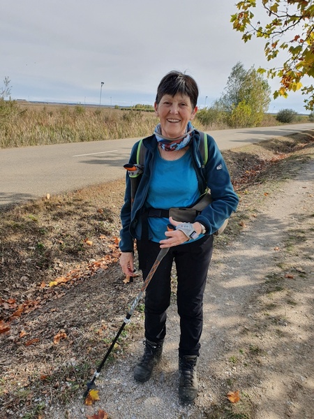 Slow walking had its advantage. I met Irish Philomena, who is also a slow walker, and had an interesting conversation about the HBO Series "Vikings".