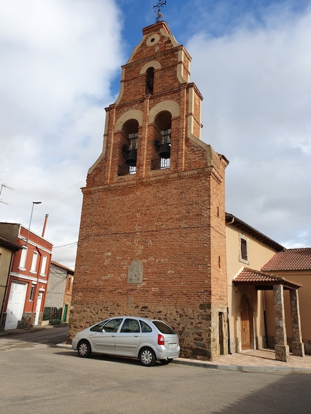 Funny 2-D Bell tower in Villabante