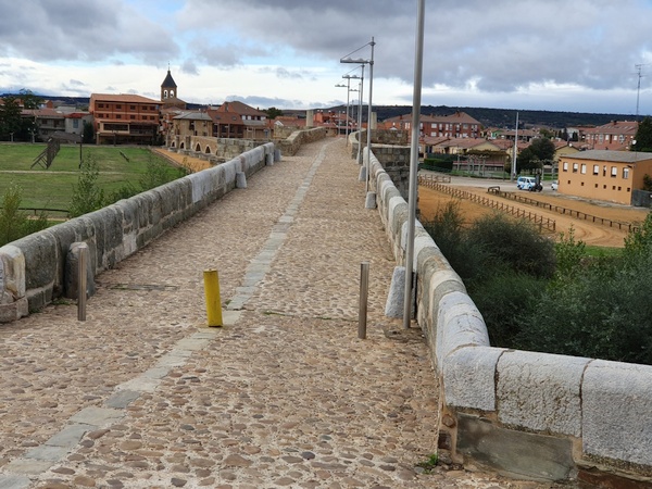 Beautiful stone paved road and bridge inÓrbigo