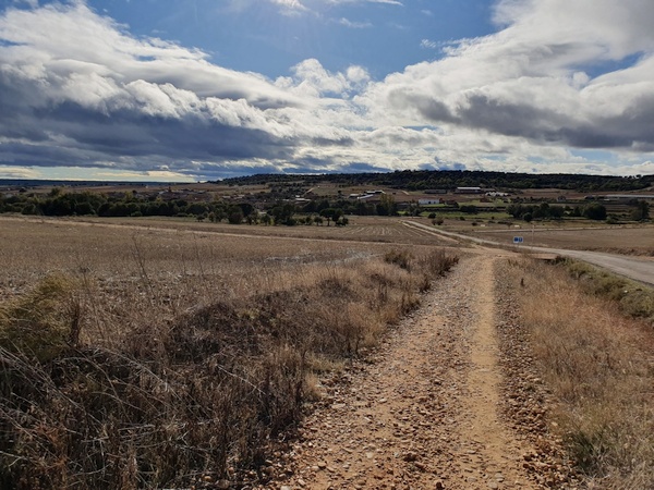 Just outside Órbigo. Still a bad ancle and all alone. But beautiful scenery. Wanted to make it to Astorga but I realised that I could not make it.
