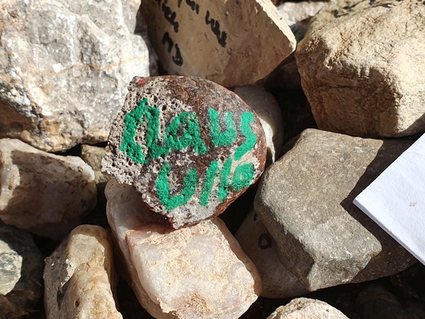 The stone I had brought from home to leave at Cruz de Ferro. "Claus Ulla". Well, they said the stone should represent something you do not need any longer. I hope not.