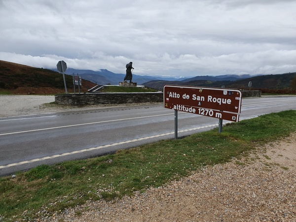 Day 23: The monument Alto de San Roque 500 meters from Liñares, where we slept last night.