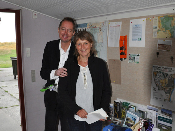 Claus og Lisbeth ved gavebordet