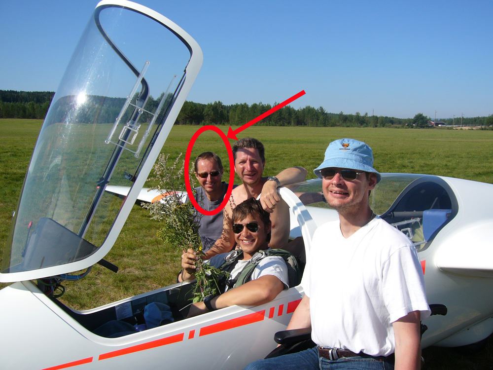 Netop sendt den første danske kørestolsbruger solo på et ombygget svævefly