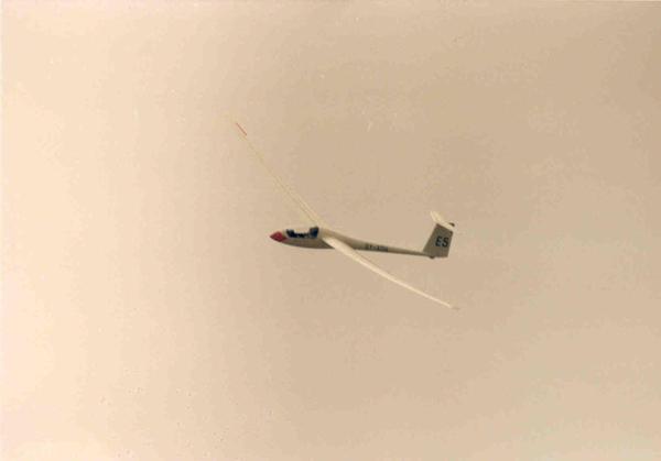 Luftbillede af Nimbus II, OY-XOH E5. Piloten er formentlig Jørn Askholm